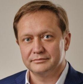 Олег Белай, портрет крупным планом